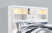 Jordyn (White) Bedroom Set
